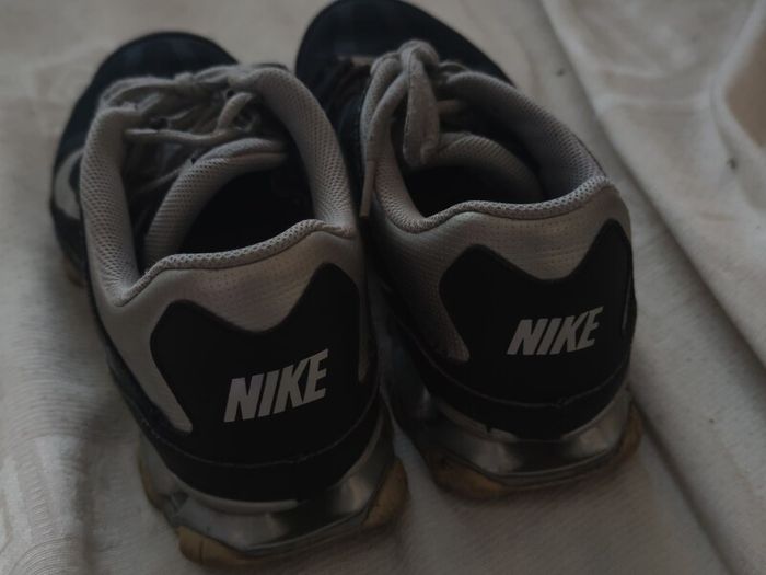 Nike Gents Reax Trainers Size 10