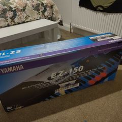 Yamaha EZ-150 electric piano keyboard (61 keys)