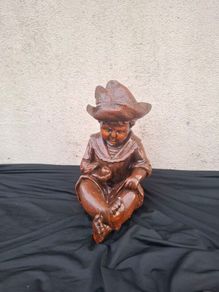 Large baby statue plaster possible to post