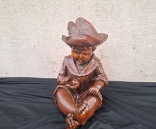 Large baby statue plaster possible to post