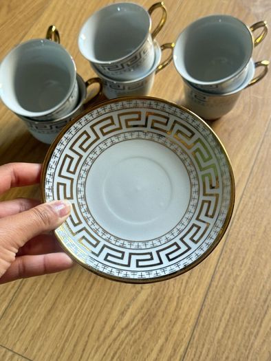 Dinnerware sets