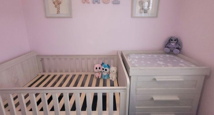 Changing Table with drawers