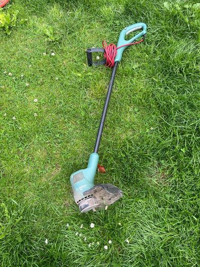 Electric strimmer
