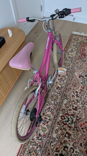 Raleigh Chic 20 inch Girls Bike 6 Speed Shimano Gears