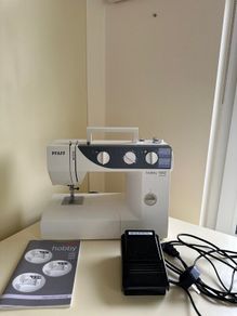 PFAFF HOBBY 1042 Sewing Machine for sale