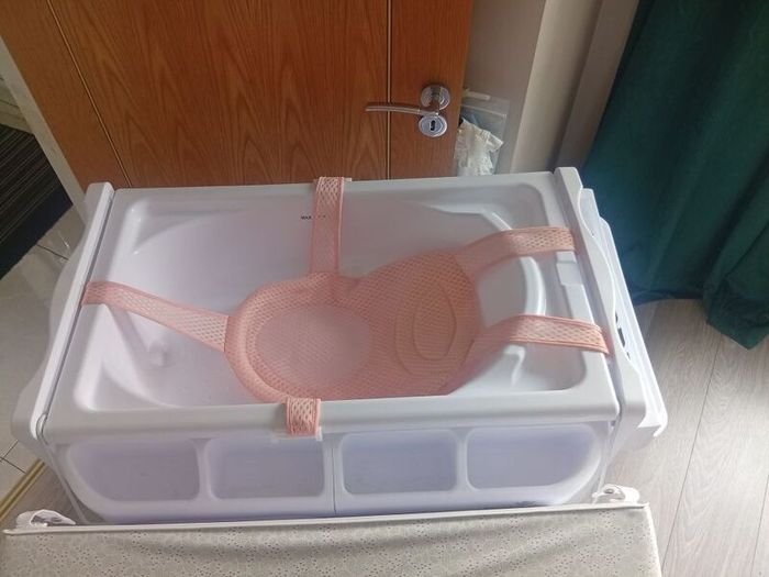 baby changing unit and bath