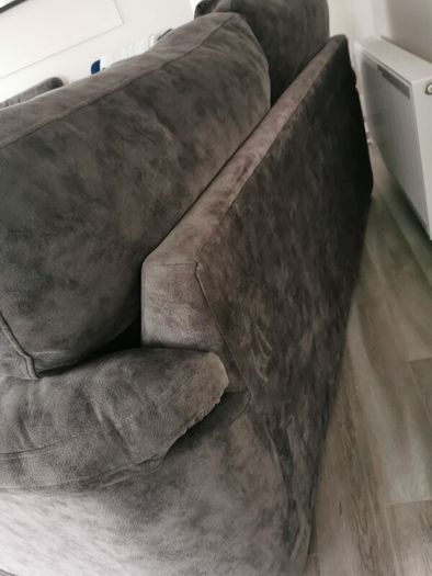 3 + 2 sofas