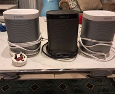 Sonos play 1 speakers x 3