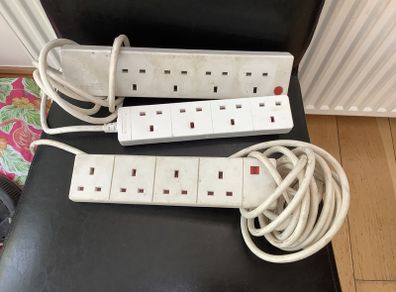 Extensions leads