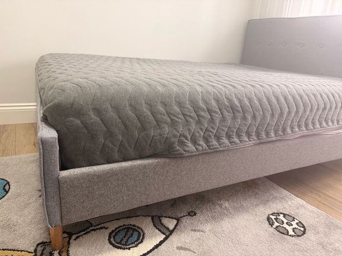 Double bed frame