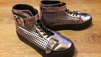Ladies metallic platform boots size uk36