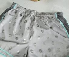 Victoria Secrets PINK skull shorts Sz M (Fit 10UK)