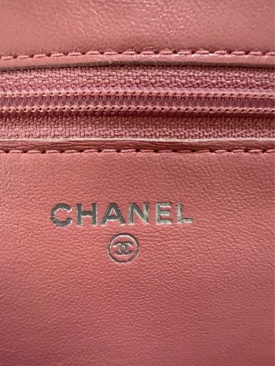 Chanel wallet on chain