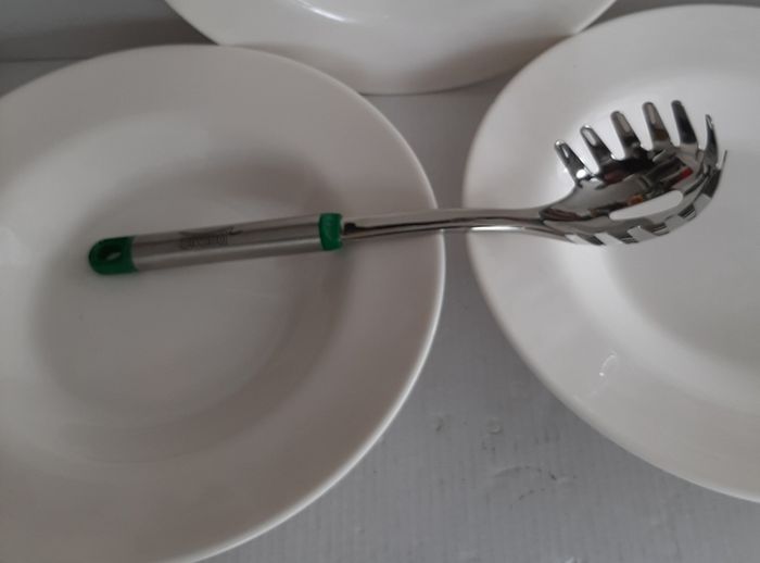3 New large plates and new s/s pasta server