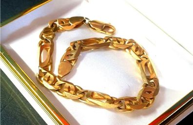 Vintage 9ct Gold Heavy Curb Link Bracelet
