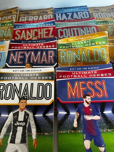 24 Books Ultimate Football Heroes