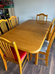 table and chairs