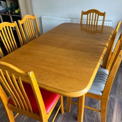 table and chairs