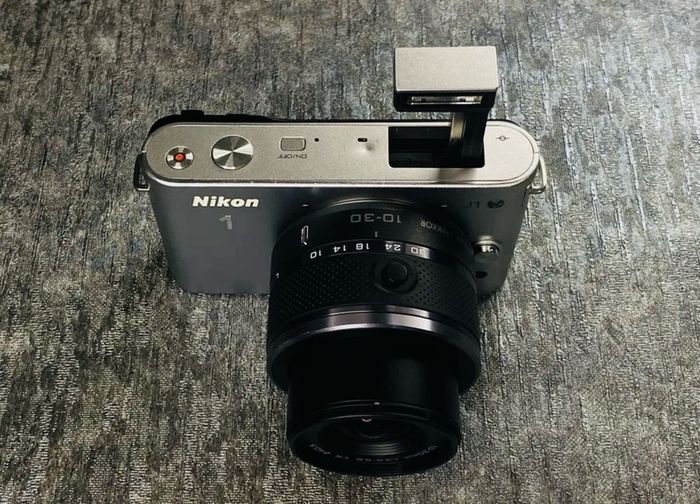 Nikon Coolpix 1 J1 Raw