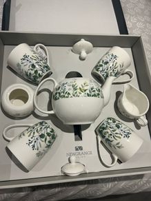 Newgrange teapot set