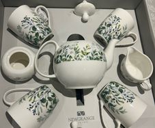 Newgrange teapot set