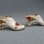 Vintage Royal Albert "Old Country Roses"  Shoes  Trinket Ornament Miniature Image 2