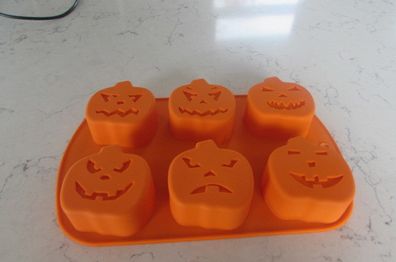 Silicone Pumpkin Cupcake Mould for Sale