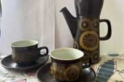 Mid century coffee pot, cups &amp; saucers