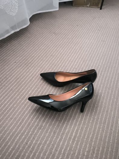 Vizzano New no tags women shoes ,black, size 40 eu