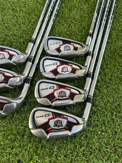 Full set of left handed golf clubs
