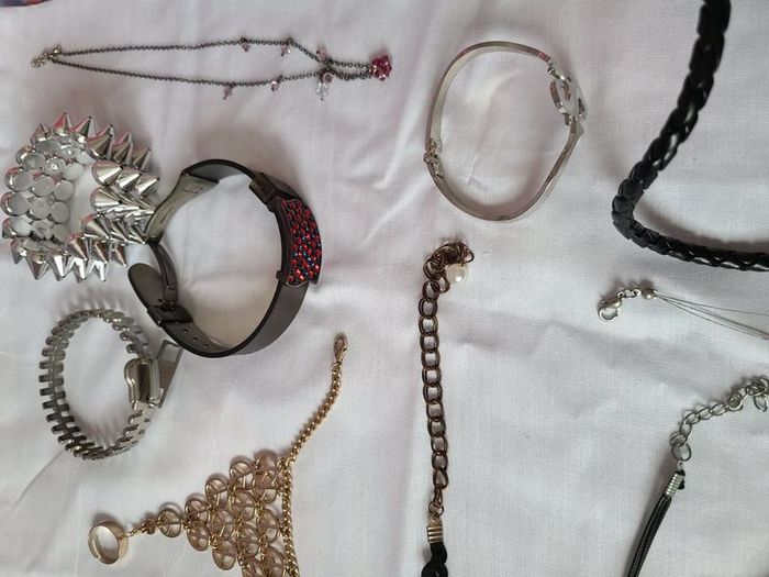 jewelleries 1 euro each or 50 euro for all