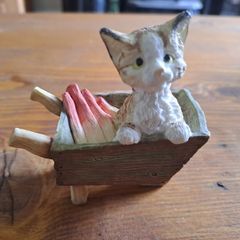 Kitten Tales Figurine 1999