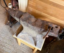 Blacksmiths Anvil - large size