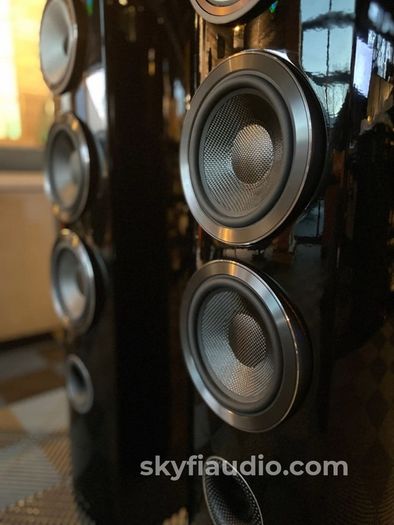 Stunning Iconic Like New Boxed Pristine Condition Bowers And Wilkins 804D3 Only Set in Ireland half the RRP