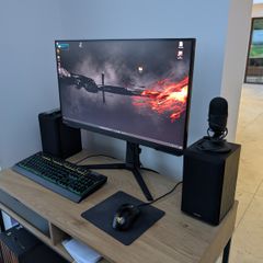Samsung Odyssey G7 28" 4K 144Hz Gaming Monitor - Mint Condition