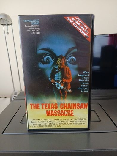 The Texas Chainsaw Massacre 1974 Film. English With Subtitles (Rare Scope Version) Letterbox Black Bars.