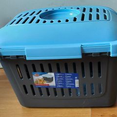 Trixie cat carrier, brand new
