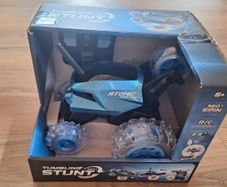 Toy stunt car