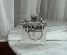 Scent bottle