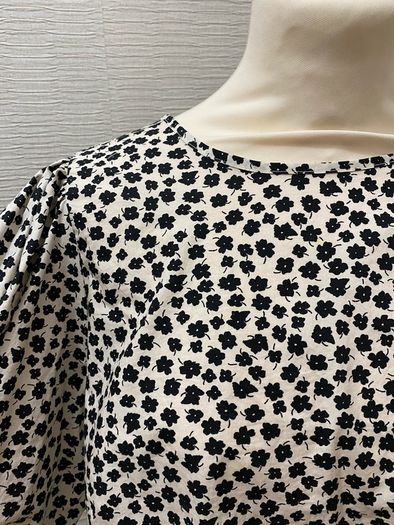 floral blouse