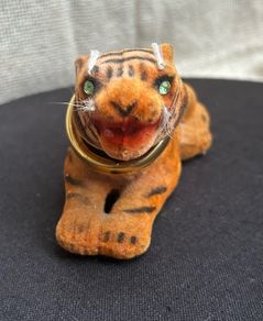 70s Nodding Tiger