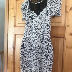 ladies dress LIPSEY. Brand new