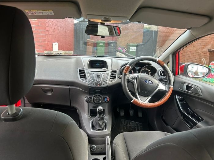 2014 ford fiesta