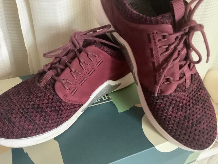 Earth Burgundy Trainers