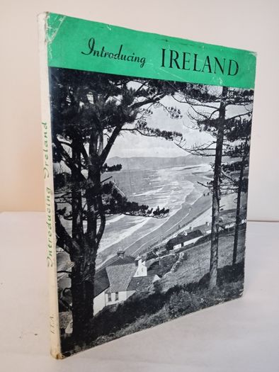 Introducing Ireland Issued by the Irish Tourist Association Dublin (HQ698)