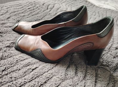 Brown Sofia Renier Shoes  Size 5