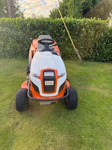 Ride on lawn mower