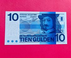 Netherlands   10  Gulden. 1968  Pick  91b. ( Uncirculated. )
