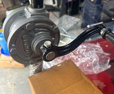 Hand rotary pump