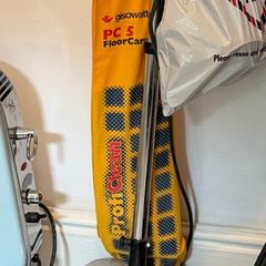 Floor cleaner with parts